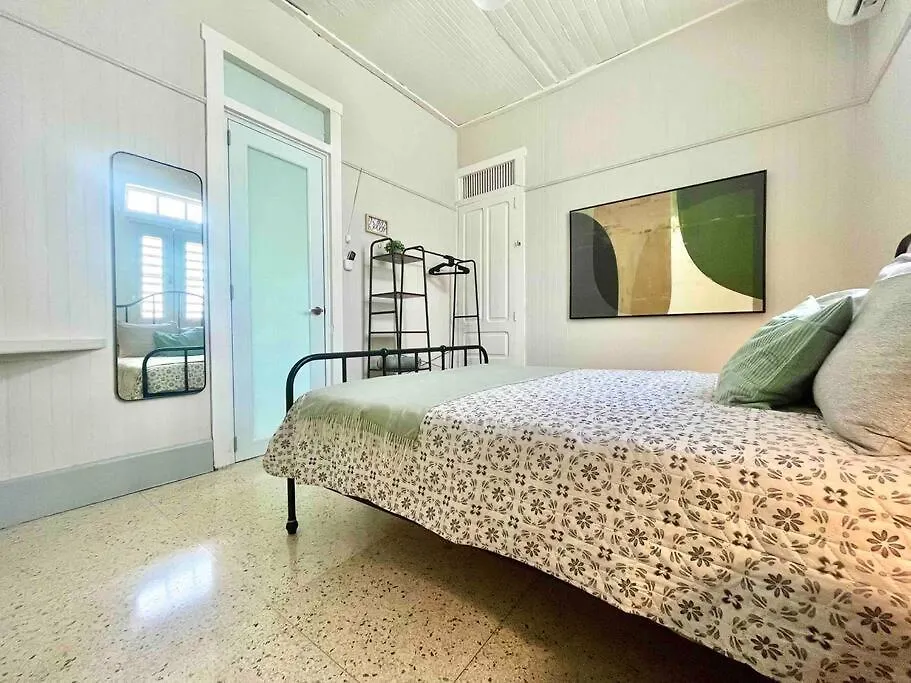New! Antique House At Ponce Villa Semesterbostad